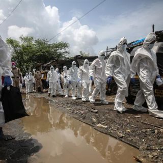 Aludes desatados por aguaceros dejan ocho muertos en India