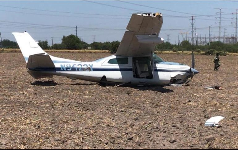 Elementos del Ejército Mexicano acudieron para acordonar la zona y recabar evidencias sobre el accidente. ESPECIAL