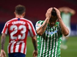 De rozar el gol con un zurdazo en el minuto 30 del partido contra el Atlético de Madrid a marcharse al banquillo sustituido un cuarto de hora después por una lesión en el isquiotibial, el mexicano Andrés Guardado vivió las dos caras del fútbol en el duelo en el que su Betis cayó ante el Atlético. AFP / G. Bouys