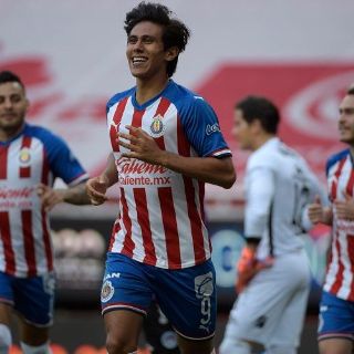 Chivas derrota a Mazatlán y pasa a semifinales de la Copa por México