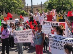 Herrera Estrada realiza un mitin con un grupo de simpatizantes en Plaza liberación. ESPECIAL