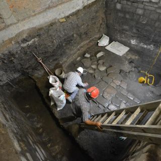 Hallan restos de palacio prehispánico y de casa de Hernán Cortés