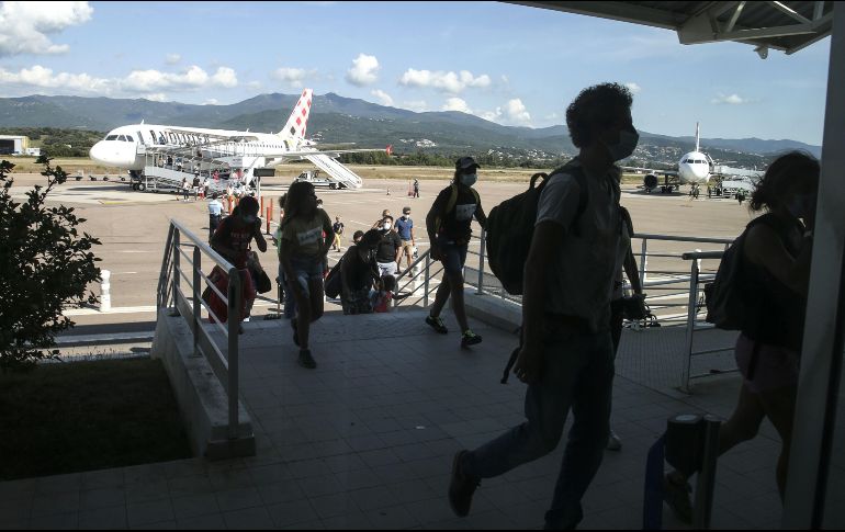 El flujo operativo de ASUR podría caer 95.9%, lo que la colocaría como la más afectada. AFP/P. Pochard