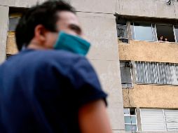 Las erupciones cutáneas podrían ser un síntoma del contagio de la COVID-19, por lo que las personas que las detecten deberían aislarse y solicitar la realización de una prueba diagnóstica, alertan. AFP / A. Estrella