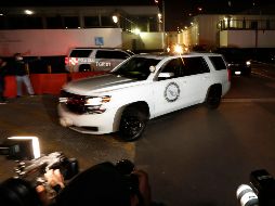 Una camioneta con Lozoya a bordo sale del aeropuerto Benito Juárez. Se espera que esta mañana el exdirector de Pemex tenga su audiencia inicial. AP/M. Ugarte
