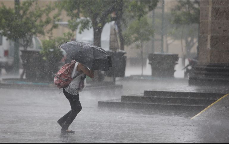 Habrá lluvias a finales de la tarde de este sábado y la noche-madrugada del domingo, extendiéndose también para el amanecer del lunes. EL INFORMADOR / ARCHIVO