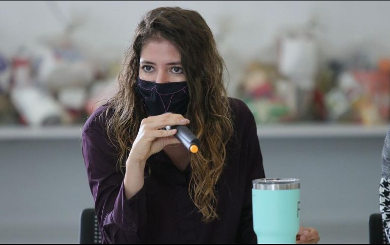 Es más fácil salir del gabinete por ostentarse como licenciada sin serlo que por atestiguar cómo integrantes de la FGE torturaban a manifestantes. TWITTER/felapelayo