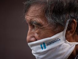 Afecciones crónicas subyacentes como la diabetes, enfermedades renales, hipertensión, el VIH o la tuberculosis son factores de alto riesgo si se contrae el virus. AP/ARCHIVO