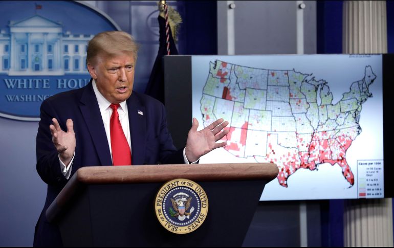 Trump está 8.7 puntos abajo de Biden en encuestas nacionales. EFE/Y. Gripas