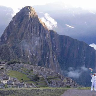 Machu Picchu celebra su aniversario sin visitantes por la pandemia