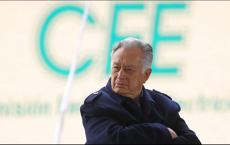 El director de la Comisión Federal de Electricidad gana 135 mil 488 pesos mensuales netos. NTX/AARCHIVO