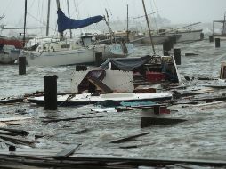 "Hanna" se degrada a tormenta tropical al pasar por Texas