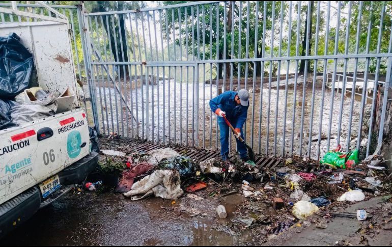 Los trabajos se realizaron en coordinación con el SIAPA, con la operación de tres bombas. ESPECIAL/ Ayuntamiento de Guadalajara