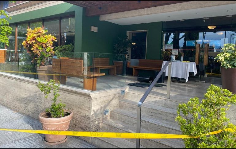 El regidor Alberto Alfaro fue trasladado por sus familiares a un hospital privado para recibir atención médica de urgencias. ESPECIAL