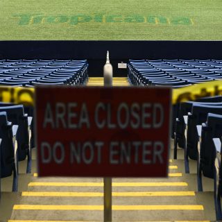 Florida baja en contagios diarios de COVID-19