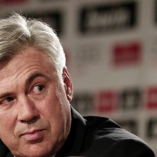 Ancelotti aún sueña con el "Chucky" Lozano