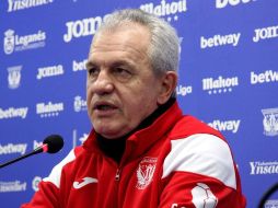 Javier Aguirre se encuentra disponible luego de desligarse del Leganés tras su descenso. EFE/ARCHIVO