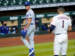 Los Dodgers ganaban 5-2 cuando el relevista Joe Kelly realizó lanzamientos altos y estrechos a las estrellas Alex Bregman y Carlos Correa en la sexta entrada. AP / D. J. Phillip