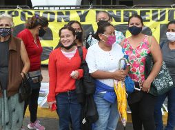 Madres y jefas de familia se manifiestan frente a Casa Jalisco. EL INFORMADOR/ARCHIVO