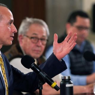 Pedir la renuncia de López-Gatell lo afianza: Monreal