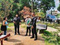 DIÁLOGO.  Policías de Guadalajara mantienen comunicación con los vecinos de los barrios tapatíos.  EL INFORMADOR• R. Bobadilla