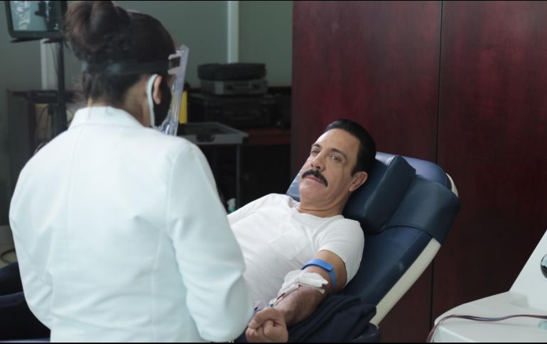 Omar Fayad invitó a los que se hayan recuperado de esta enfermedad a acudir al Centro Estatal de Transfusión Sanguínea para hacer una donación altruista. TWITTER/@omarfayad