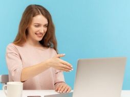 Muéstrate natural, usa tu lenguaje corporal como lo harías cara a cara. GETTY IMAGES