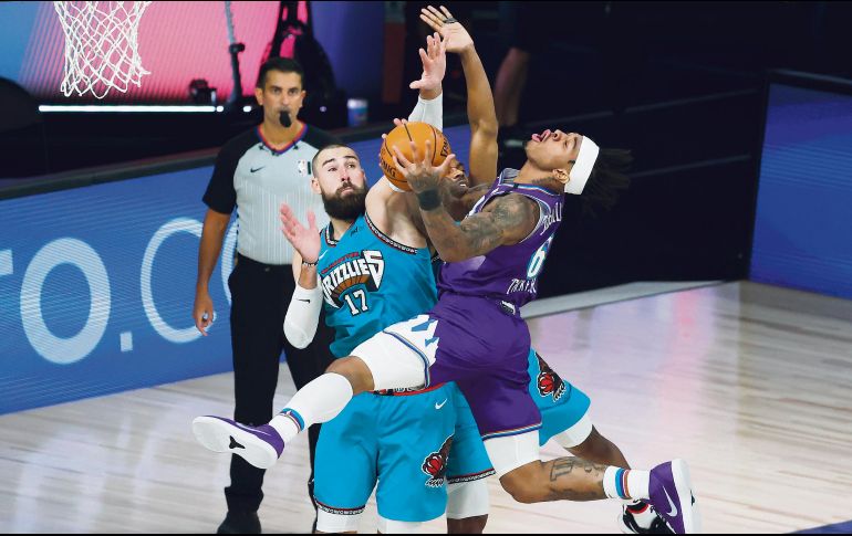 SUPERADOS. Utah dominó el juego ante Memphis. AP