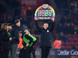 Pese a que el IFAB permitió provisionalmente realizar cinco sustituciones para la próxima temporada, la Premier no adoptará el cambio. TWITTER / @premierleague