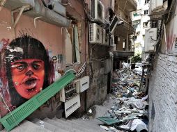 La fuerza de la explosión devastó barrios enteros y cientos de personas se quedaron sin hogar. EFE/N. Mounzer