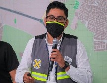 Adrián López González, director de AMIM, explica que “los semáforos inteligentes estarán conectados con un software para poder solucionar errores en  tiempo real”. ESPECIAL/Gobierno de Jalisco