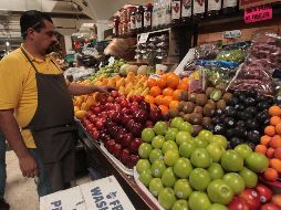 En particular, las frutas y verduras subieron 8.43%, mientras las bebidas alcohólicas y tabaco se encarecieron 10.26% en comparación anual. EL INFORMADOR / ARCHIVO