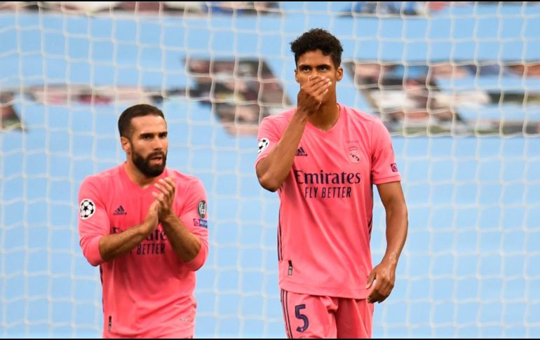 Dos errores de un titubeante Raphael Varane condenaron al Real Madrid. AFP / P. Powell