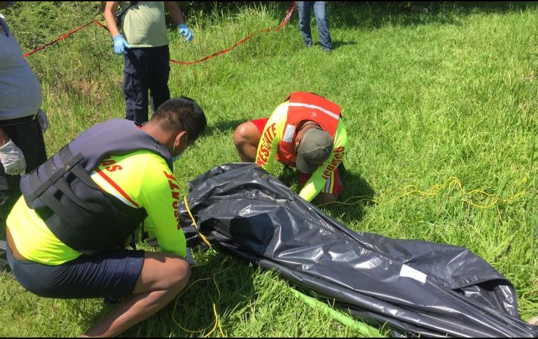 El hombre ahogado fue reportado el día de ayer por su familia como desaparecido, pues acudió a pescar pero jamás regresó. ESPECIAL