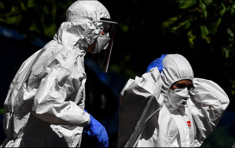 El balance provisional de muertos ha superado las estimaciones iniciales de la Casa Blanca, que proyectó en el mejor de los casos entre 100 mil y 240 mil muertos. EFE / ARCHIVO