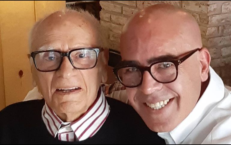 Gabriel Varela compartió una imagen con su papá en su cuenta de Instagram. INSTAGRAM / varelateatro