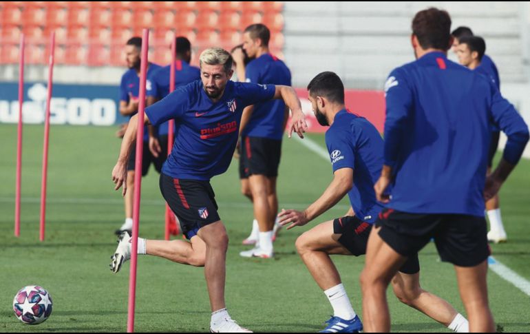 Héctor Herrera. El virus llegó al equipo colchonero donde milita el medio mexicano. @Atleti