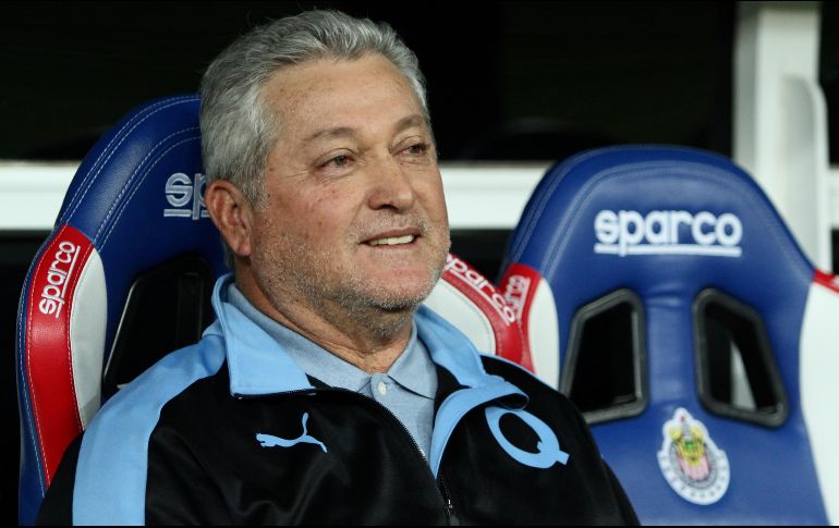 Victor Manuel Vucetich dejó la dirección técnica de Querétaro en junio pasado y aunque se rumoraba que pretendía permanecer inactivo unos meses, tal parece que la oferta de Chivas le convenció. IMAGO7 / ARCHIVO