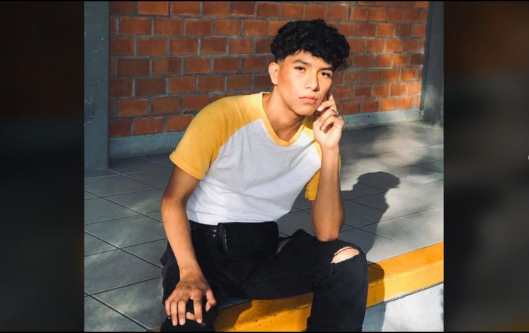 El rector Ricardo Villanueva lamenta el asesinato del joven estudiante de la Universidad de Guadalajara. FACEBOOK / Jonathan Santos