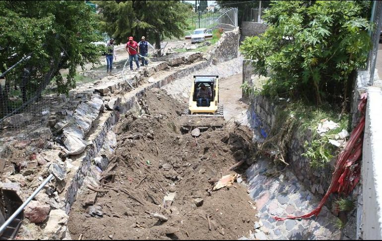 El proyecto contempla trabajar 40 metros del canal, justo en la curva que se pronuncia en el Andador Malecón, de la colonia El Garabato. ESPECIAL/Gobierno de Zapopan