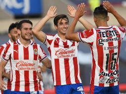 Isaac Brizuela y Uriel Antuna celebran una de las anotaciones. IMAGO 7/J. Zamora