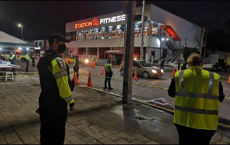 En los módulos se dispone de insumos sanitizantes, termómetros infrarrojos, guantes desechables, cubrebocas y micas protectoras. ESPECIAL