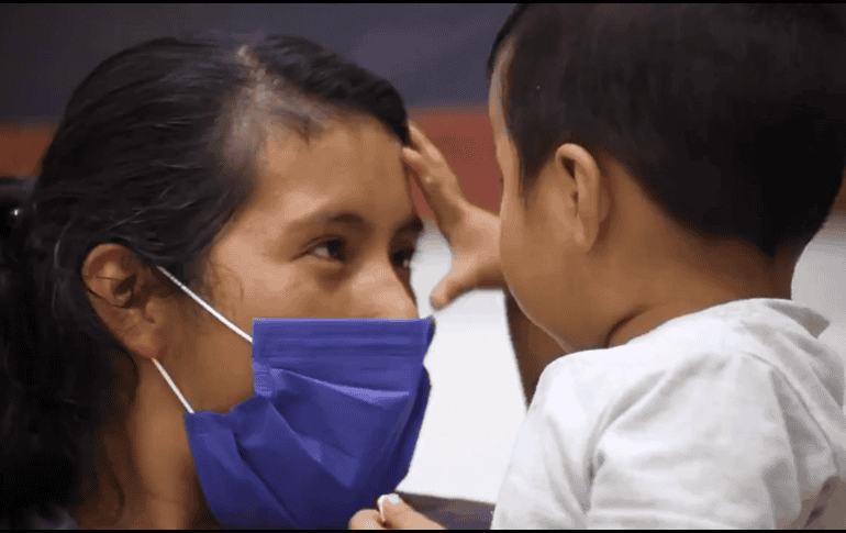 Juana Pérez, la madre del niño, dice sentirse agradecida y contenta con quienes la apoyaron en la búsqueda.  TWITTER / @RutilioEscandon