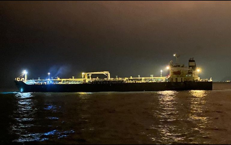 La operación se saldó con la incautación de un millón 116 mil barriles de petróleo. AFP/MINCI