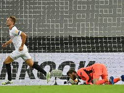 Un gol del holandés Luuk de Jong, a doce minutos de la conclusión, le dio al Sevilla el pase a la final de la Europa League. AP / M. Meissner