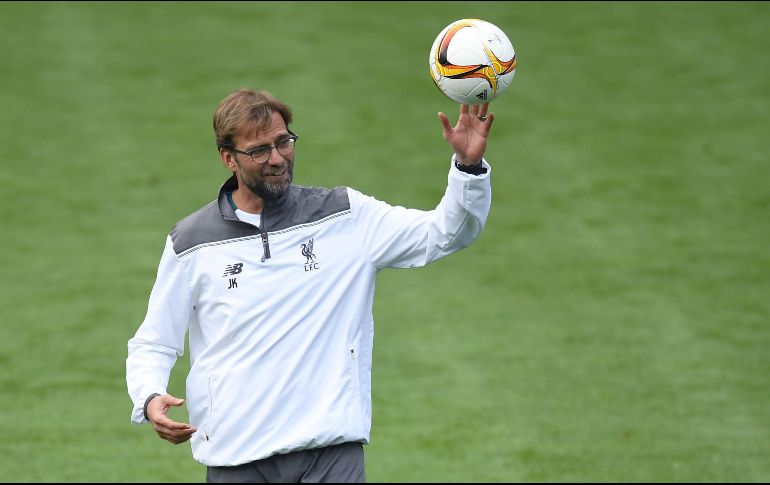 Mientras ese momento llega, Klopp seguirá compitiendo, pues asegura que tiene hambre de ganar muchos más títulos. AFP / ARCHIVO