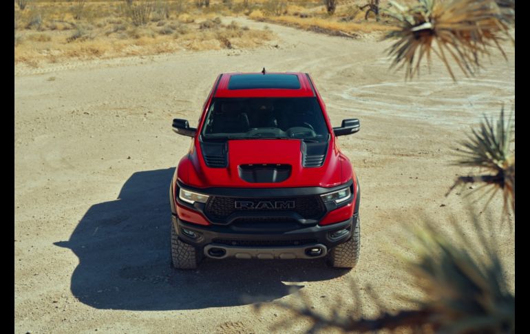 RAM TRX 1500 2021: la pickup más potente del mundo va a la caza de la Ford Raptor