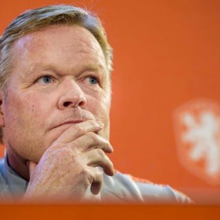 Koeman pide dejar el banquillo holandés