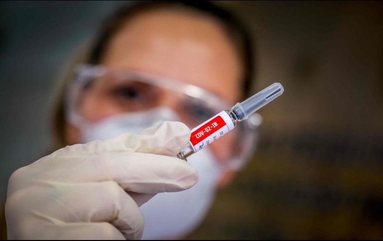 El pasado lunes, el Presidente de México, dijo que estaría dispuesto a aplicarse la vacuna de Rusia contra el coronavirus. AFP/ARCHIVO