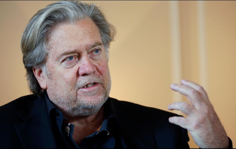 Junto al polémico ex asesor del mandatario fueron arrestadas e imputadas otras tres personas por su papel en un supuesto fraude en torno a la iniciativa ''We Build the Wall''. AP / ARCHIVO